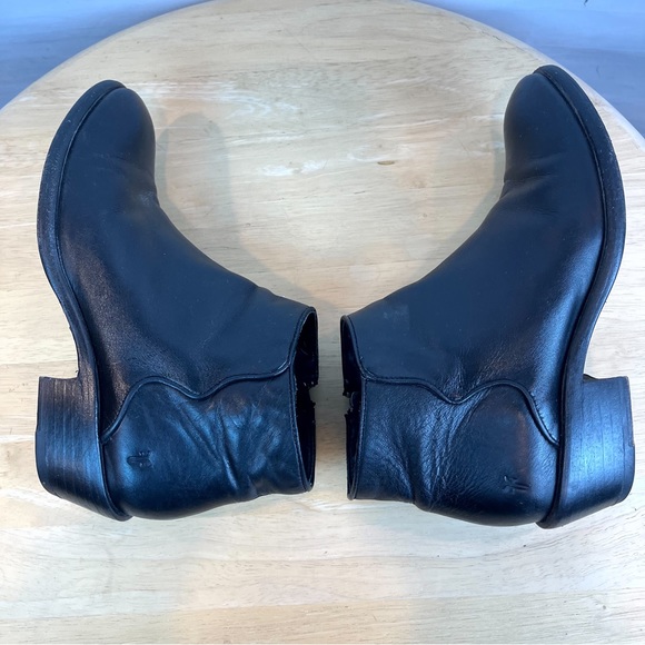 Frye Carson Piping Bootie | 6.5 - Picture 8 of 13